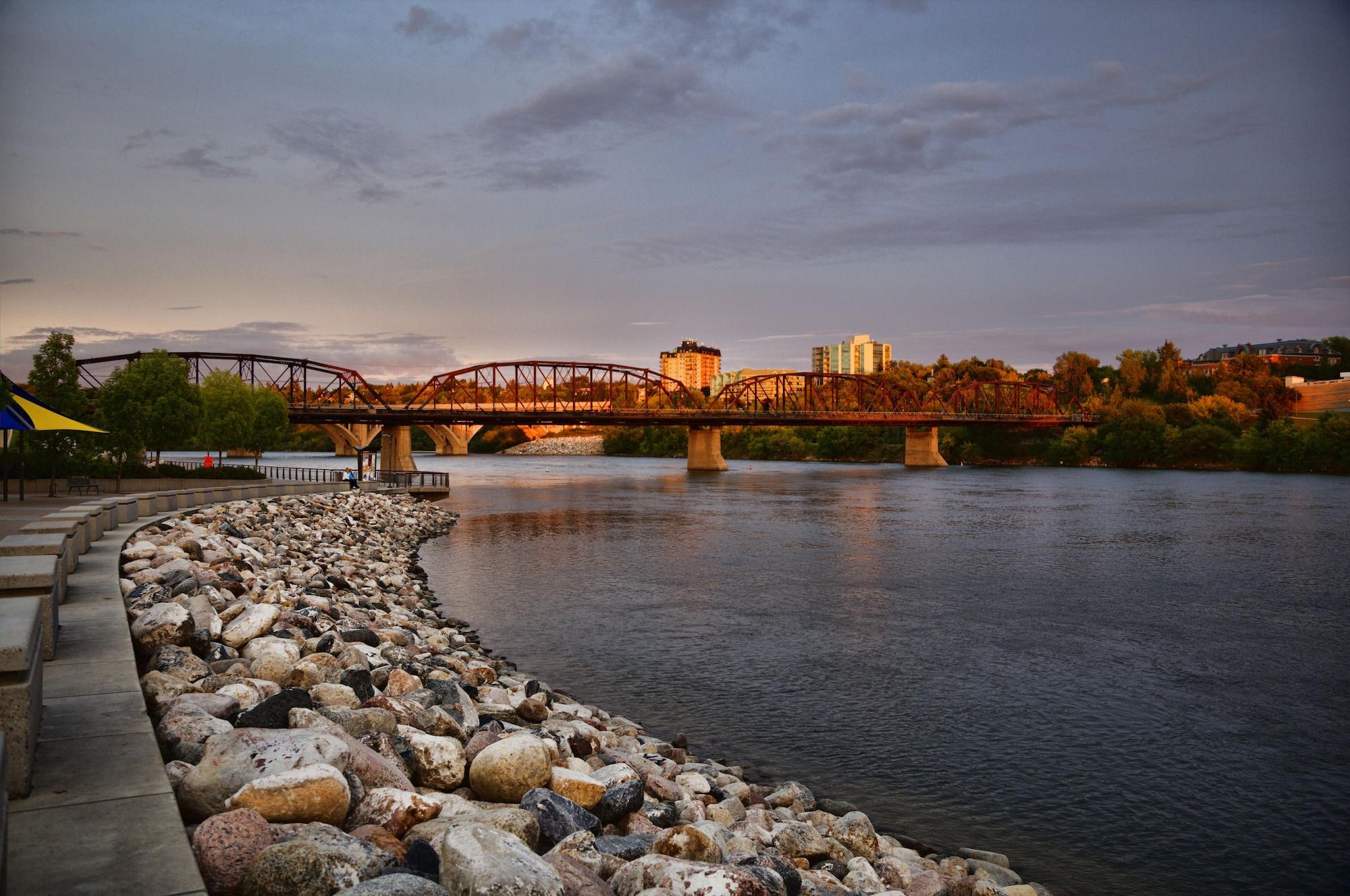 Alt Hotel Saskatoon Bagian luar foto