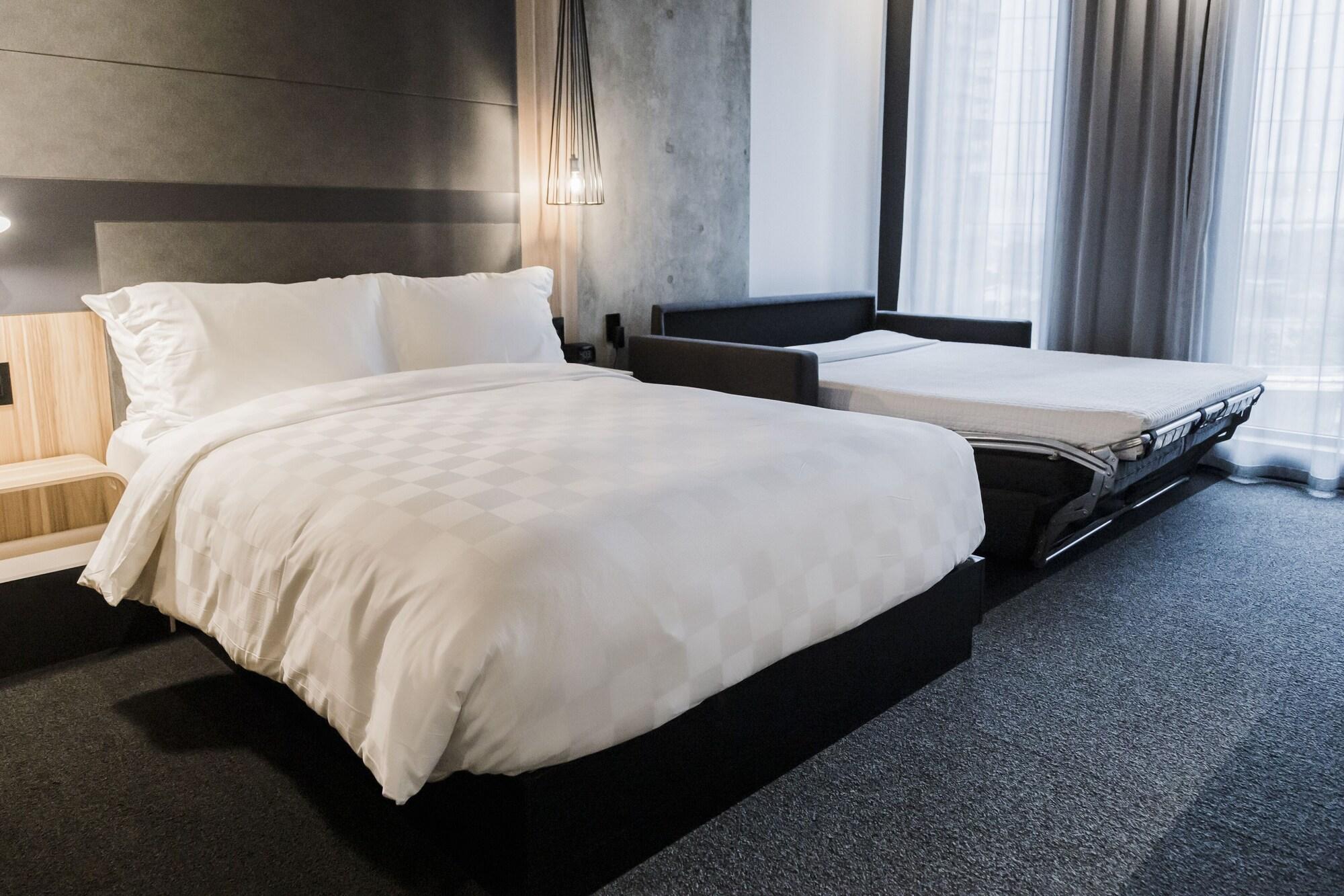 Alt Hotel Saskatoon Bagian luar foto