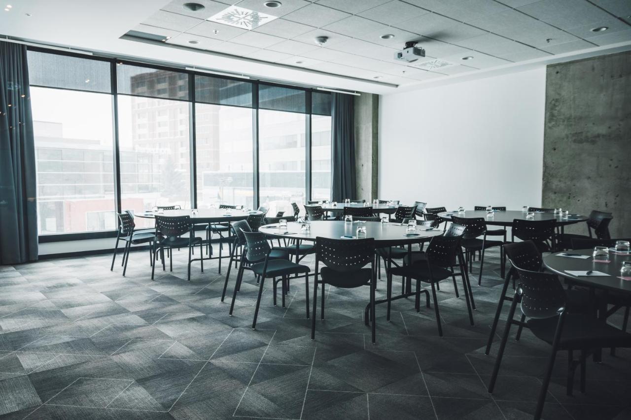 Alt Hotel Saskatoon Bagian luar foto