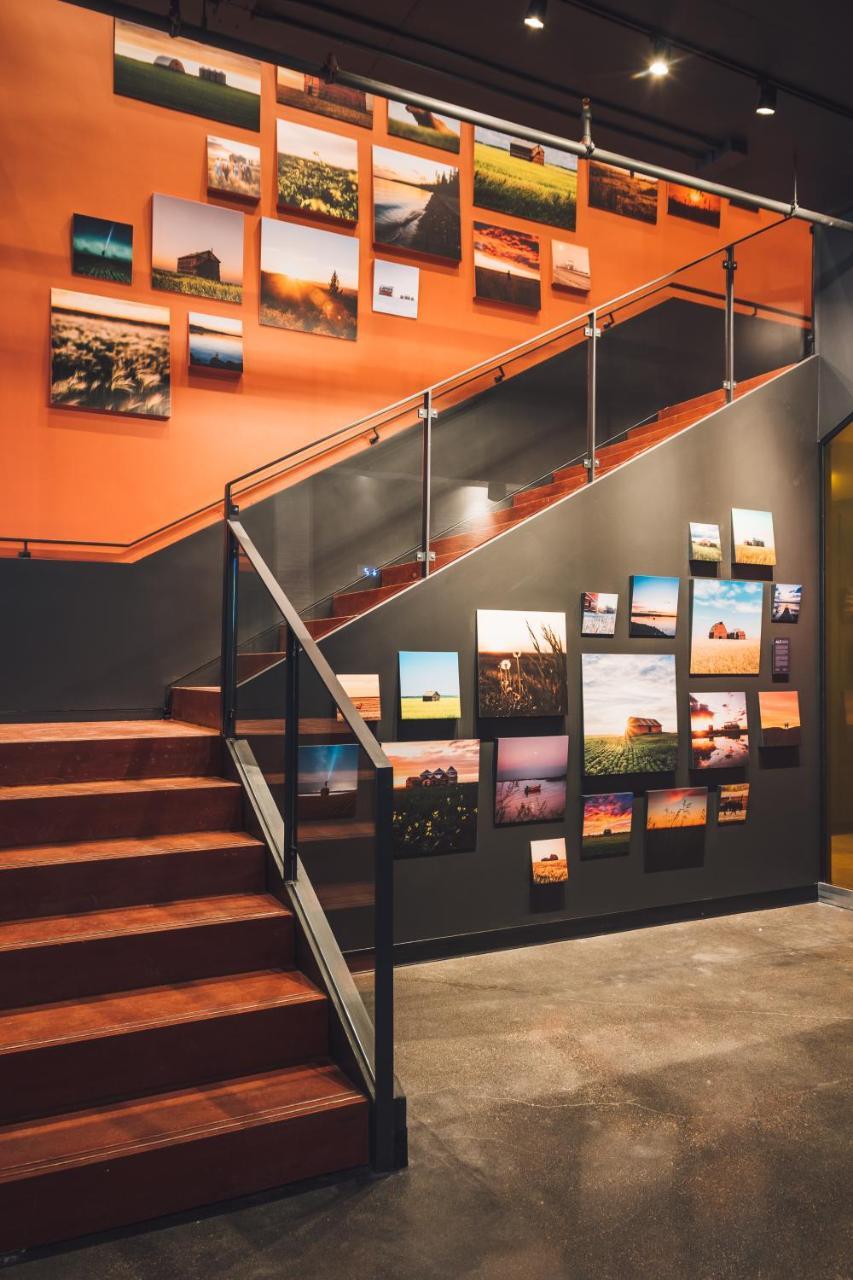 Alt Hotel Saskatoon Bagian luar foto