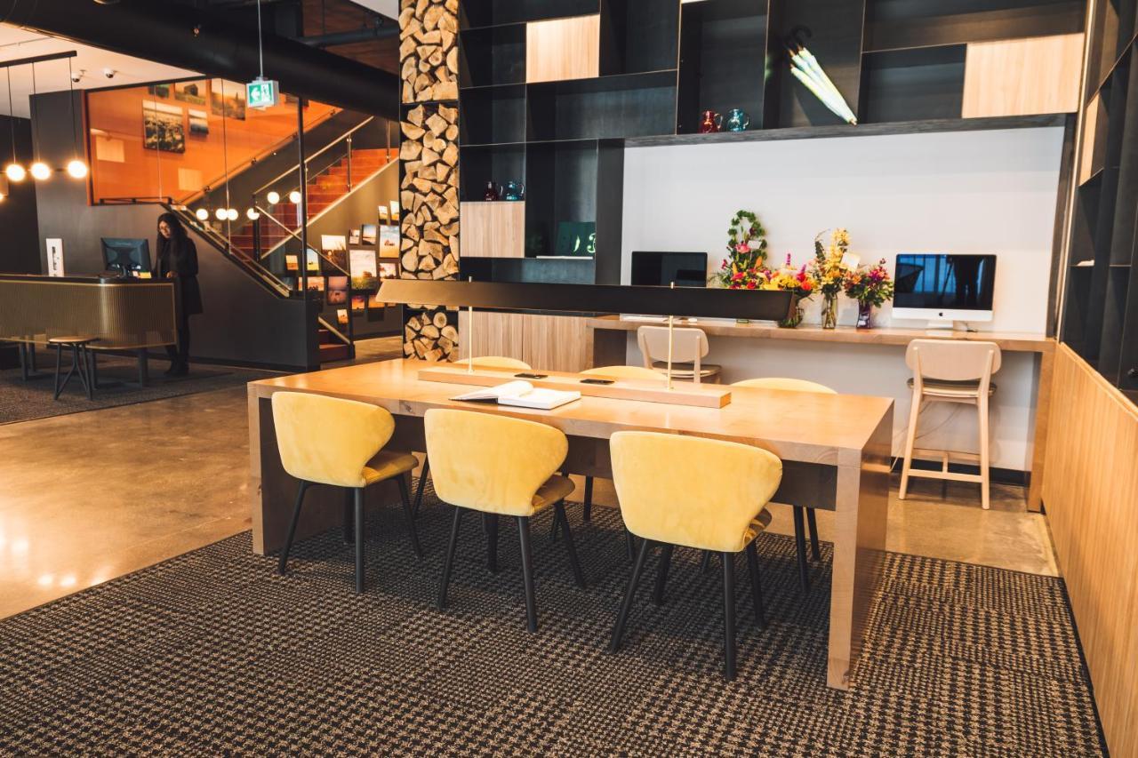 Alt Hotel Saskatoon Bagian luar foto