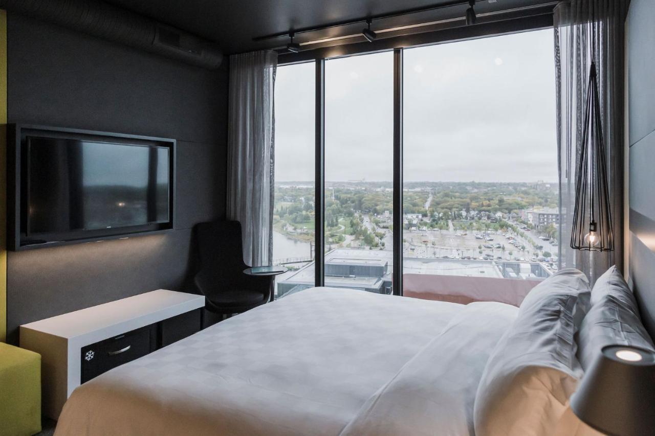 Alt Hotel Saskatoon Bagian luar foto