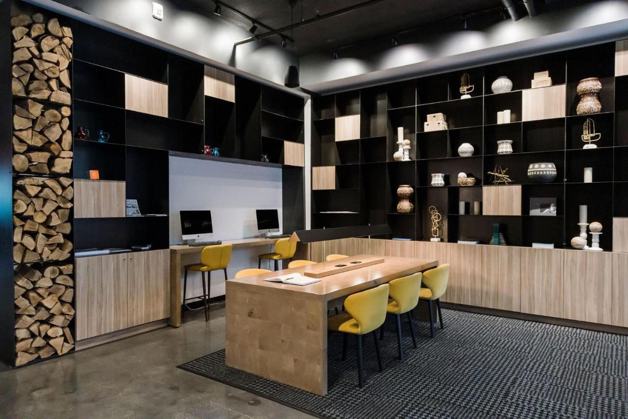 Alt Hotel Saskatoon Bagian luar foto