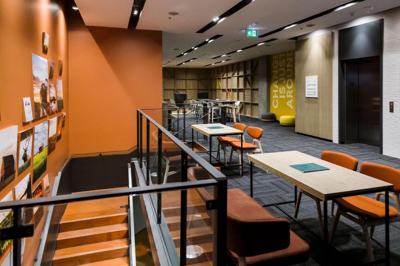 Alt Hotel Saskatoon Bagian luar foto